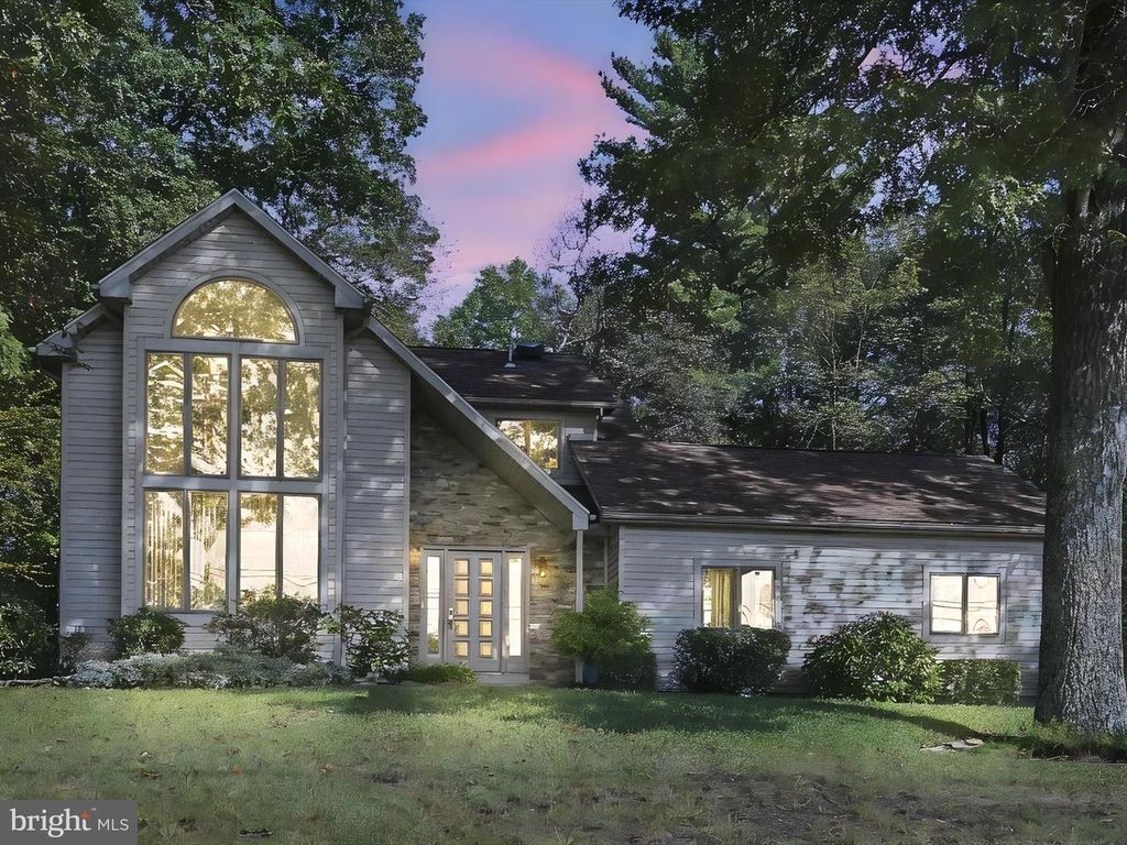 2114 RUNNING DEER DR, Auburn, PA 17922
