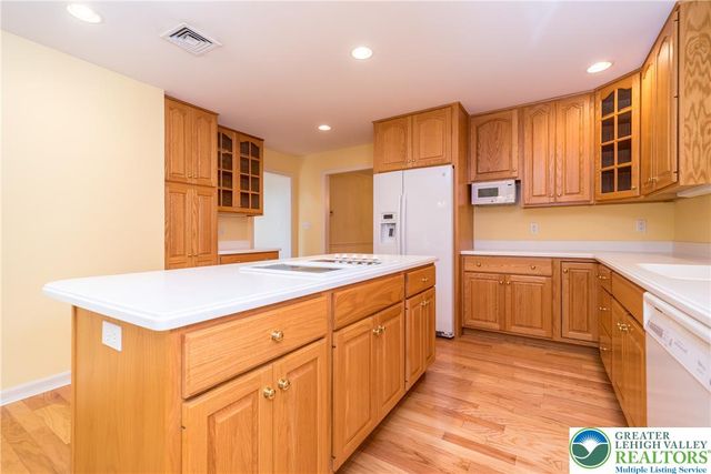 2931 Exeter Drive, Lower Macungie Twp, PA 18049