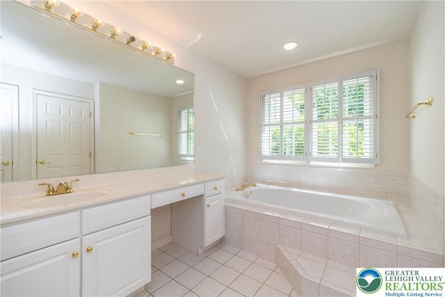 2931 Exeter Drive, Lower Macungie Twp, PA 18049