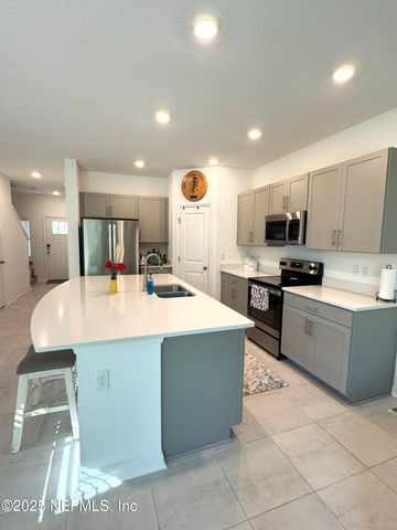 326 ANNIES Place, Jacksonville, FL 32218