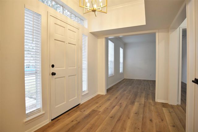 1808 N Mission Circle, Friendswood, TX 77546