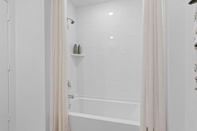 3510 Grassland Drive, League City, TX 77573