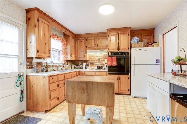 8903 Pinyon Rd, Henrico, VA 23229