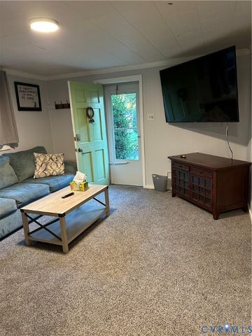 8903 Pinyon Rd, Henrico, VA 23229