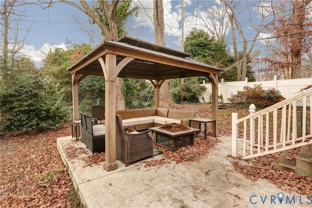 8903 Pinyon Rd, Henrico, VA 23229