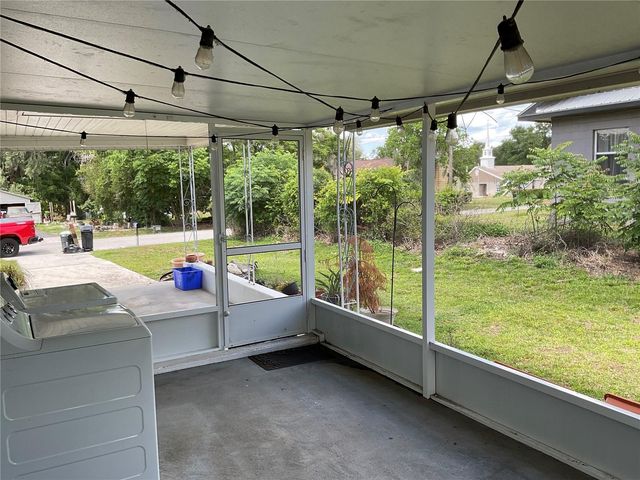 37204 MAGNOLIA AVENUE, Dade City, FL 33523