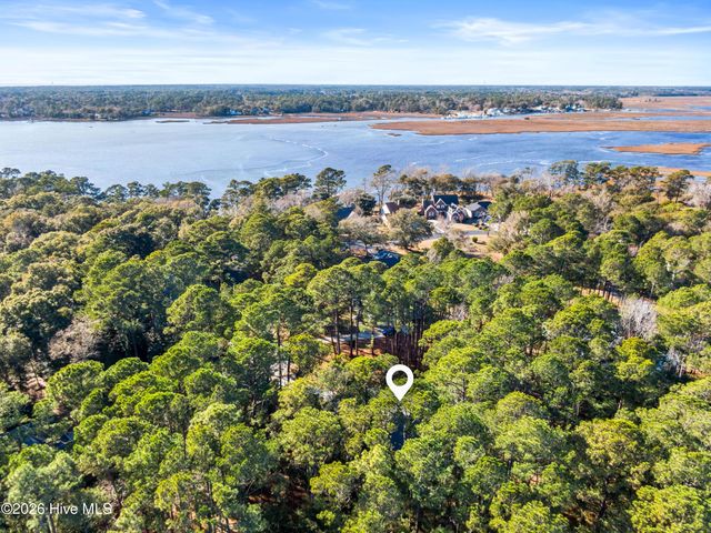 570 Captains Court SE, Bolivia, NC 28422