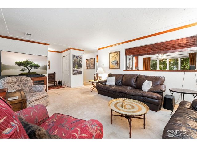 3553 Valley Oak Dr, Loveland, CO 80538