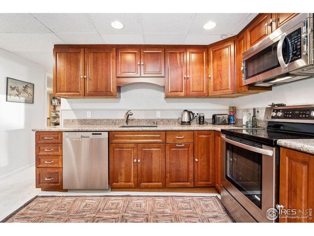 3553 Valley Oak Dr, Loveland, CO 80538