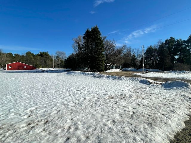 3008 N Amber Road, Scottville, MI 49454