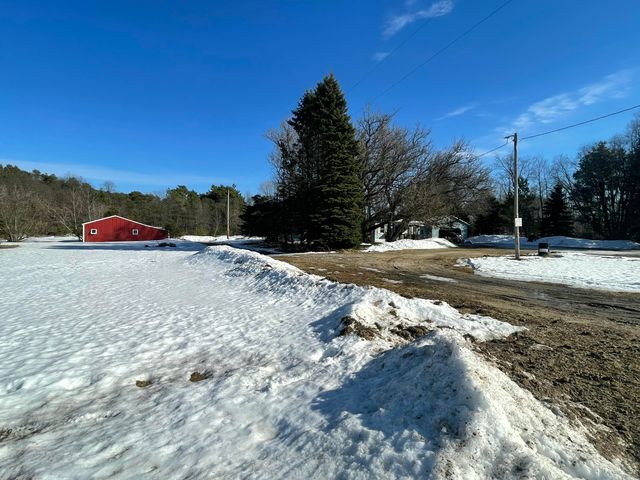 3008 N Amber Road, Scottville, MI 49454