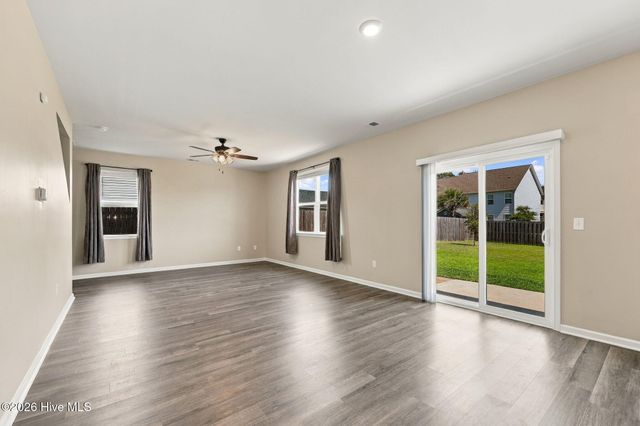 808 Airlie Vista Lane, Holly Ridge, NC 28445