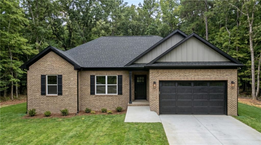 3 Kent Drive, Bella Vista, AR 72714