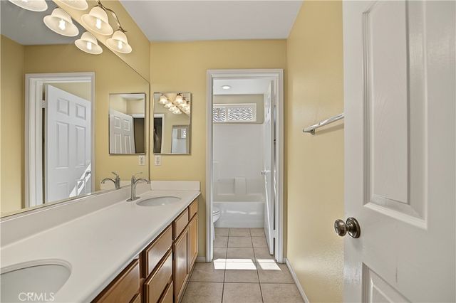 1561 N Catskills, Upland, CA 91786