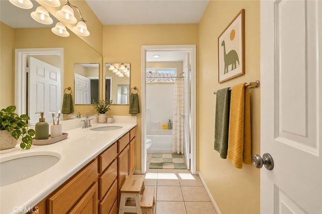 1561 N Catskills, Upland, CA 91786