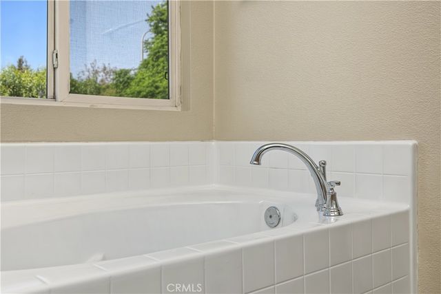 1561 N Catskills, Upland, CA 91786