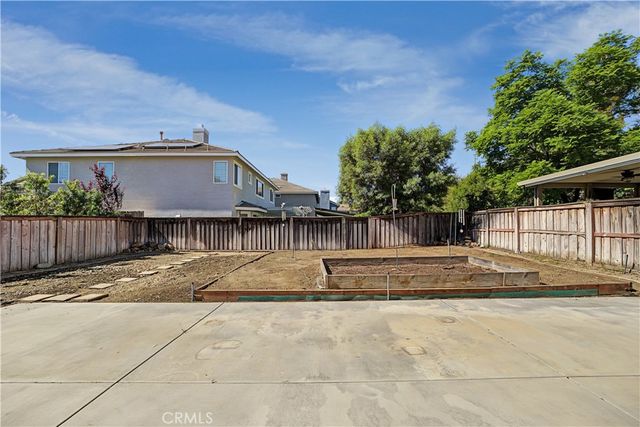 1561 N Catskills, Upland, CA 91786