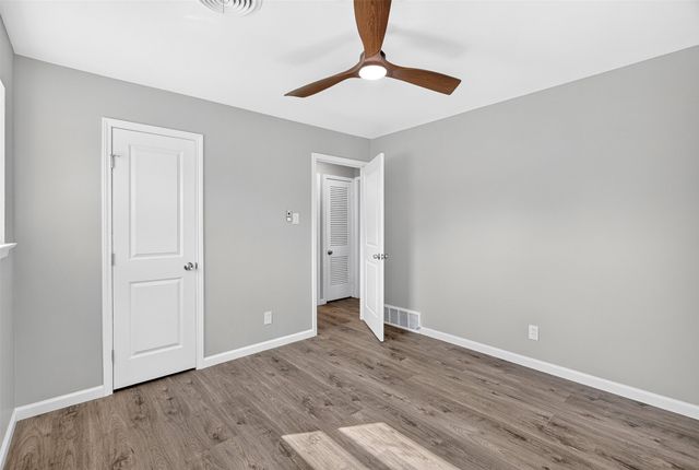 7344 Monterrey Drive, Fort Worth, TX 76112