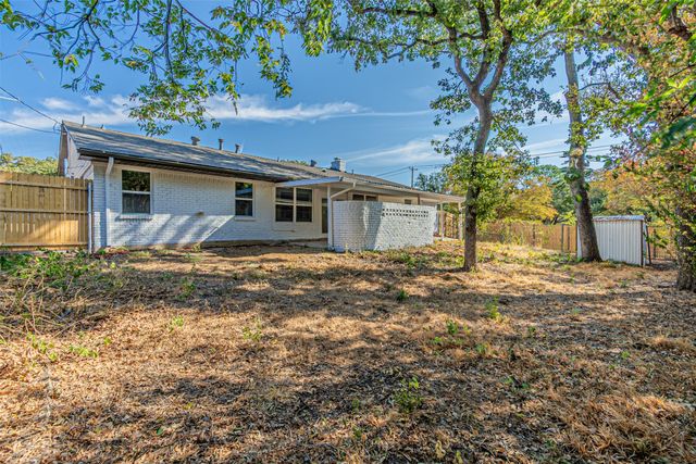 7344 Monterrey Drive, Fort Worth, TX 76112