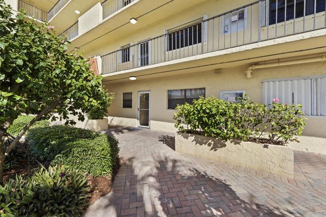 7420 S Ocean Drive 113, Jensen Beach, FL 34957