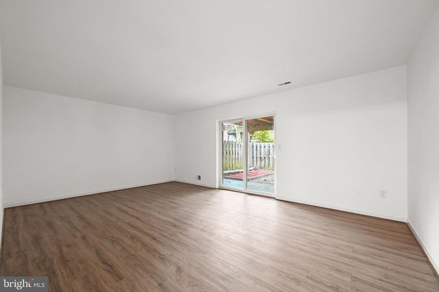 11836 NEW COUNTRY LN, Columbia, MD 21044