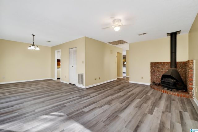 1050 Ivy Hills Cir, Hoover, AL 35216