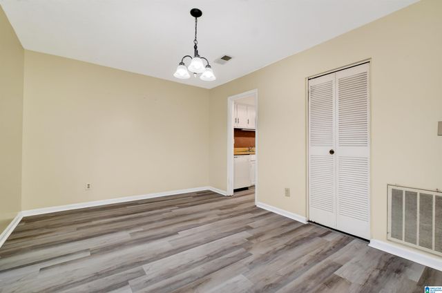 1050 Ivy Hills Cir, Hoover, AL 35216