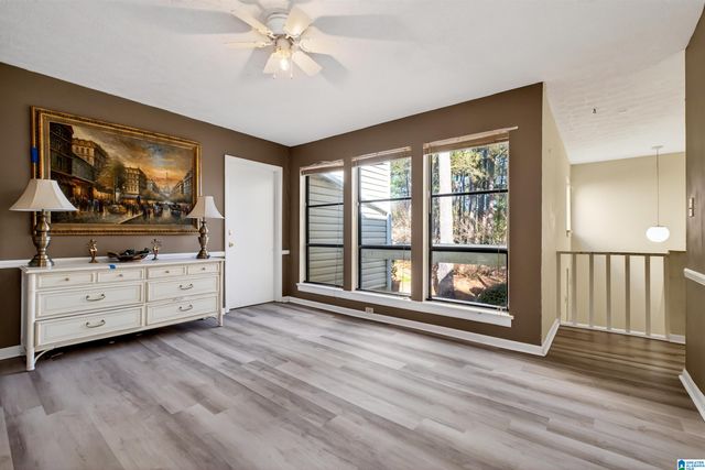 1050 Ivy Hills Cir, Hoover, AL 35216