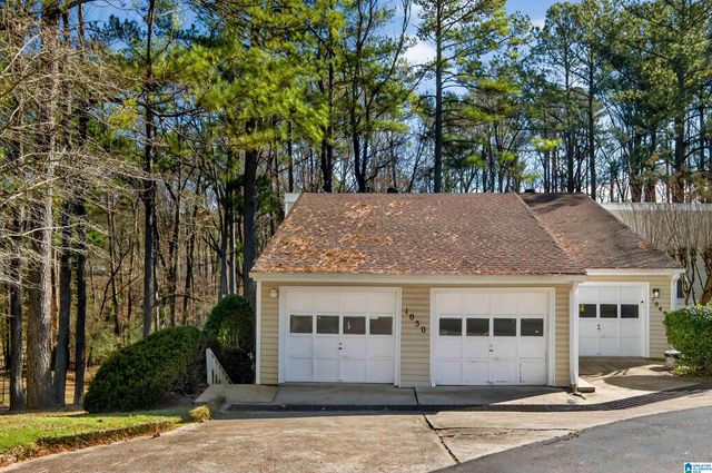 1050 Ivy Hills Cir, Hoover, AL 35216