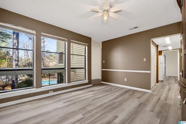 1050 Ivy Hills Cir, Hoover, AL 35216