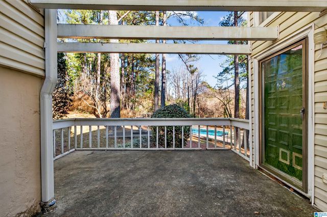 1050 Ivy Hills Cir, Hoover, AL 35216