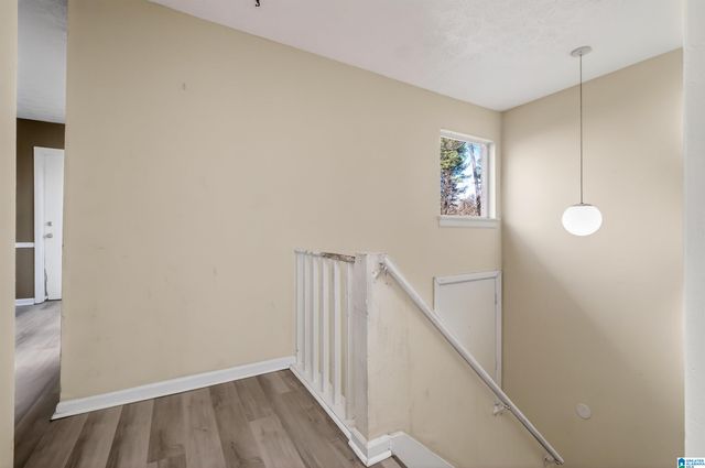 1050 Ivy Hills Cir, Hoover, AL 35216