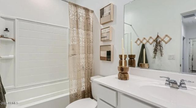 3041 E BARREL RACE Road, San Tan Valley, AZ 85140