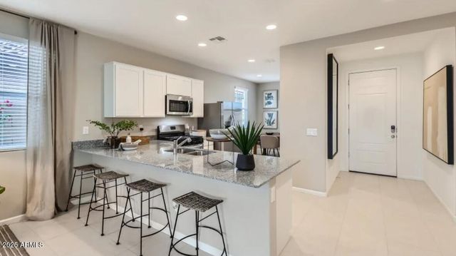 3041 E BARREL RACE Road, San Tan Valley, AZ 85140