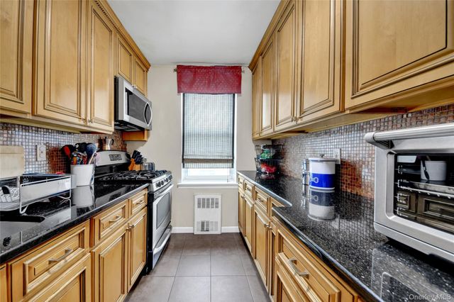 300 N Broadway 6L, Yonkers, NY 10701