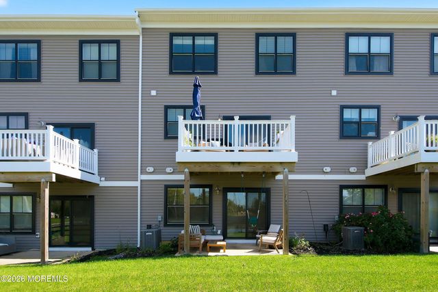 94 Bataan Avenue, Tinton Falls, NJ 07724