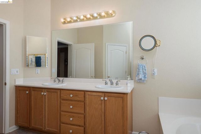 478 Coronation Dr, Brentwood, CA 94513