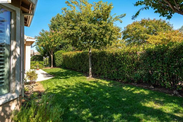 478 Coronation Dr, Brentwood, CA 94513
