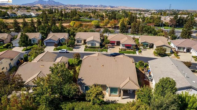 478 Coronation Dr, Brentwood, CA 94513