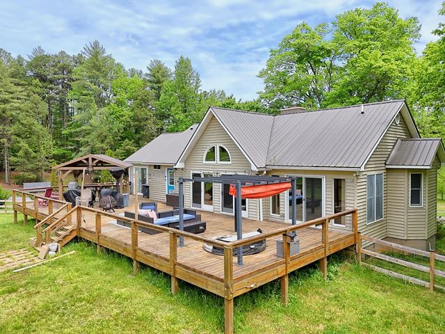 12 Chastain Road, Murphy, NC 28906