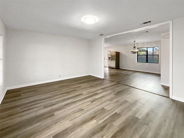 2016 Bluebonnet Avenue, Denison, TX 75020