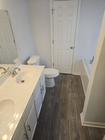 415 Lake Forest Dr, La Vergne, TN 37086