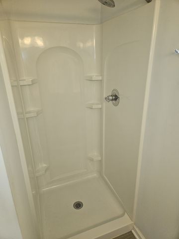 415 Lake Forest Dr, La Vergne, TN 37086