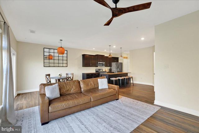 24 WEXFORD CT, Morgantown, PA 19543