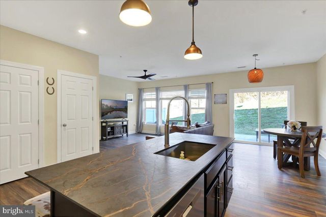 24 WEXFORD CT, Morgantown, PA 19543