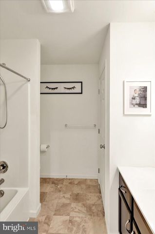 24 WEXFORD CT, Morgantown, PA 19543