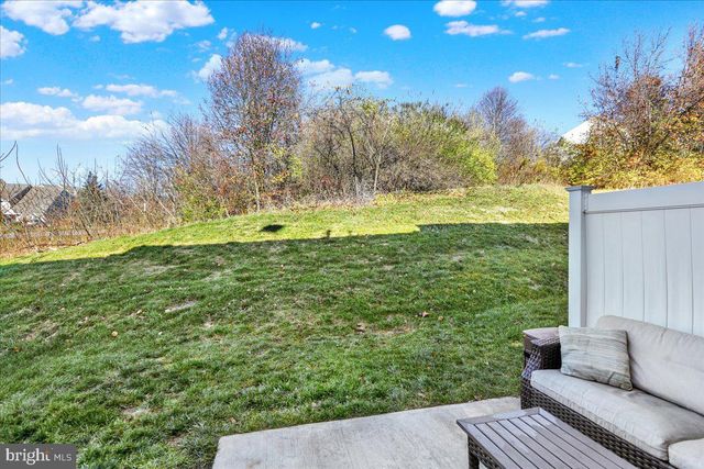 24 WEXFORD CT, Morgantown, PA 19543