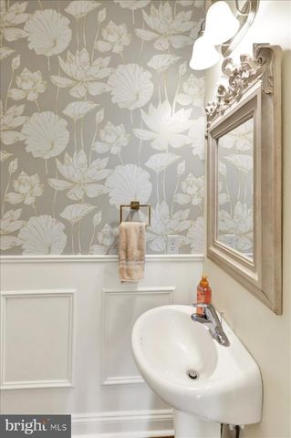 24 WEXFORD CT, Morgantown, PA 19543