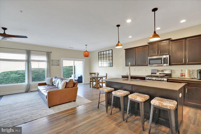 24 WEXFORD CT, Morgantown, PA 19543