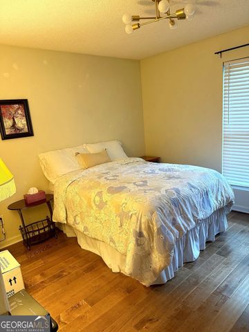 554 Picketts Bend Circle, Marietta, GA 30008